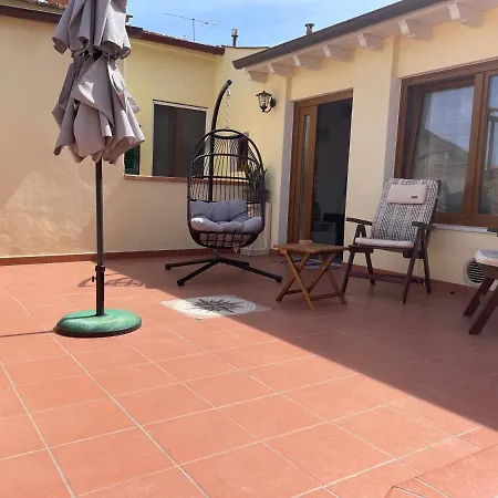 La Scalinata ゲストハウス ポルトフェッラーイオ